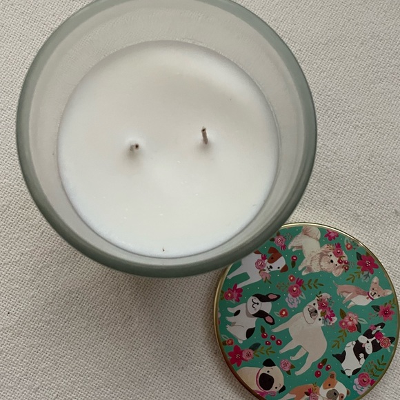 NEW 2 Wick Scented Candle ROSE - Picture 3 of 4